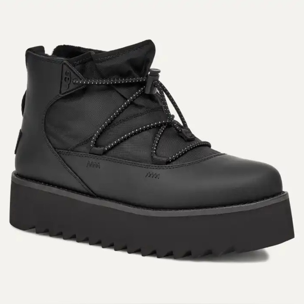 Ugg Classic Rising Toggle‎ black size 10 new